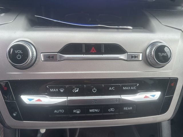 Used 2021 Ford Explorer XLT w/ Equipment Group 202A image 22