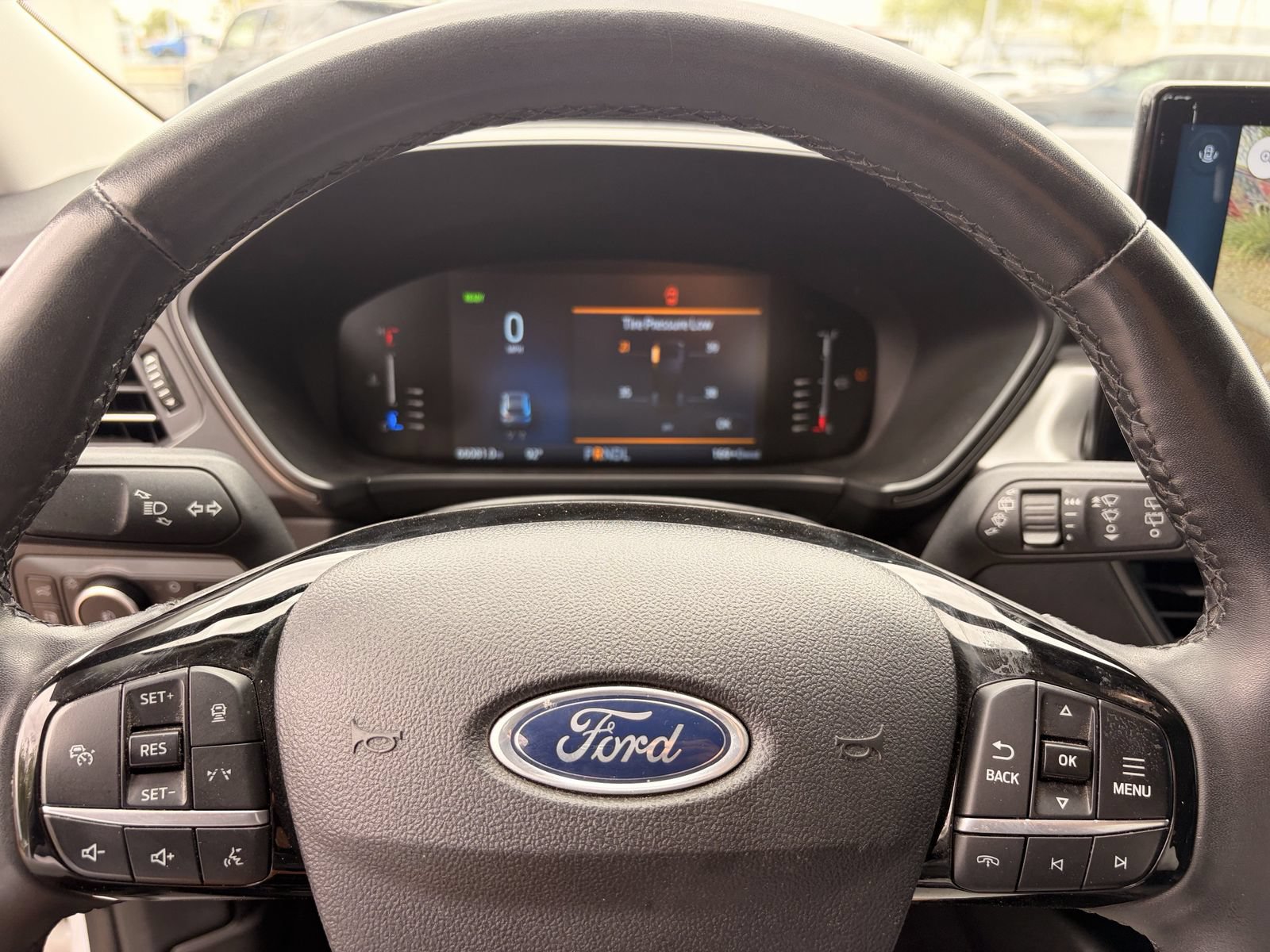 Used 2023 Ford Escape SE FWD image 34
