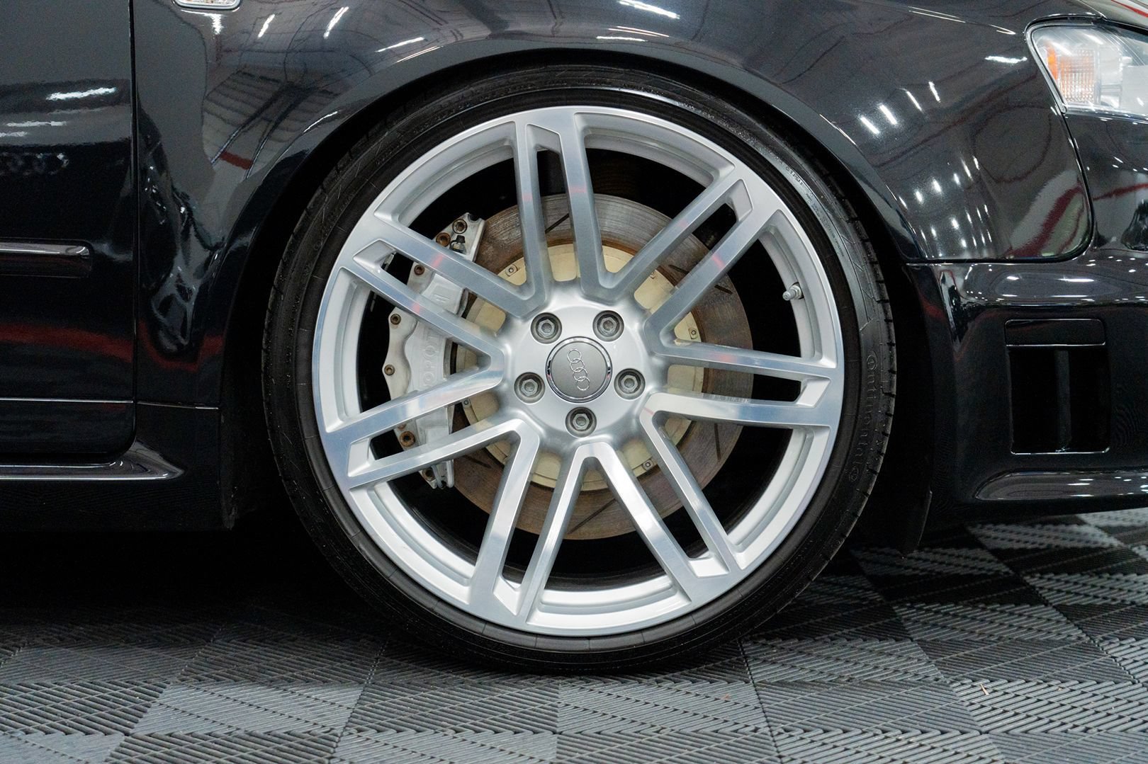 Used 2008 Audi RS 4 Sedan AWD/4WD image 16