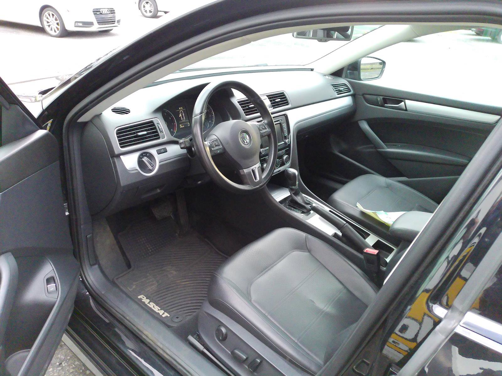 Used 2012 Volkswagen Passat 2.5 SE image 5