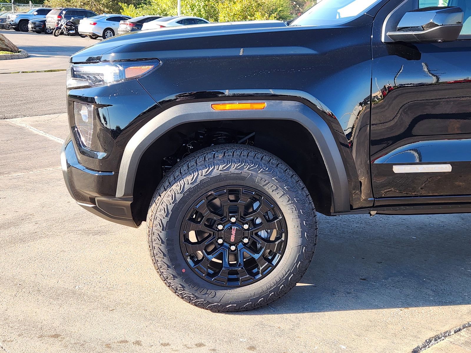 New 2026 GMC Canyon Elevation w/ Convenience Package image 9