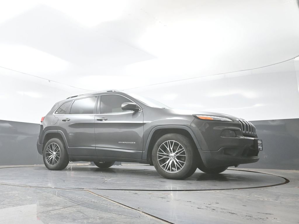 Used 2016 Jeep Cherokee Latitude image 47