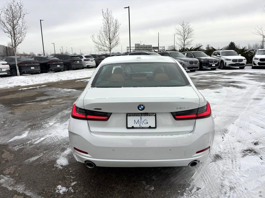 Used 2025 BMW 330i xDrive Sedan w/ Premium Package image 6