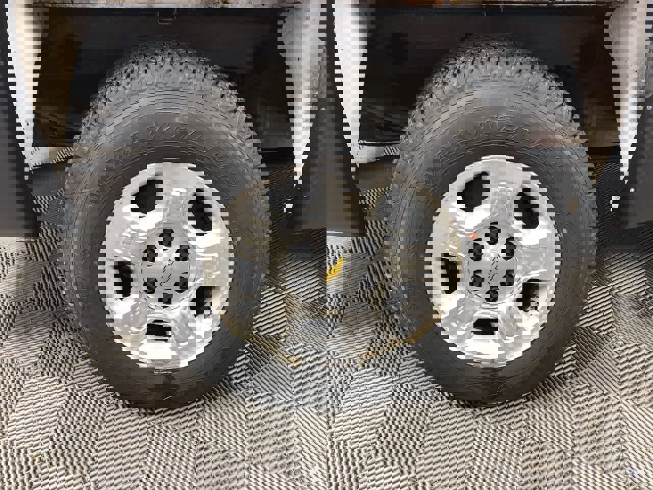 Used 2008 Chevrolet Silverado 1500 LT w/ Power Pack Plus image 10