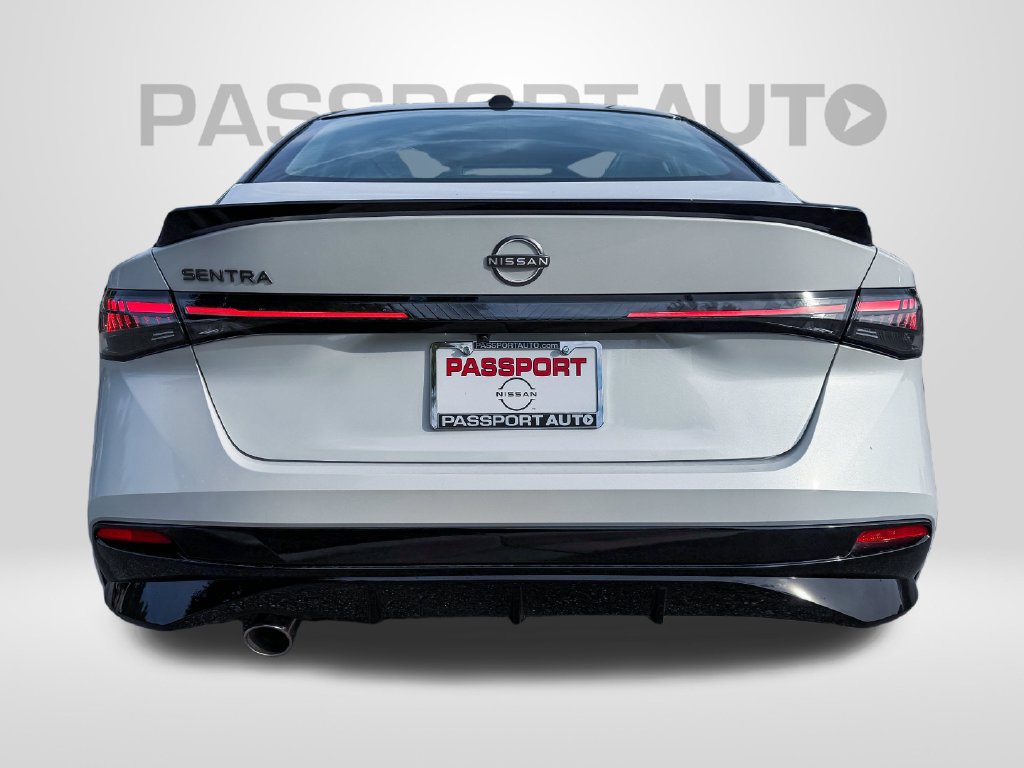 New 2027 Nissan Sentra SR w/ Floor Mat Package FWD image 6