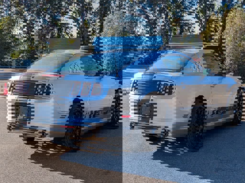 Used 2014 Ford Mustang Coupe image 5