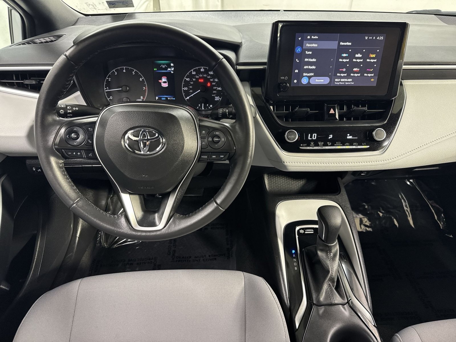 Used 2024 Toyota Corolla SE w/ SE Convenience Package FWD image 35