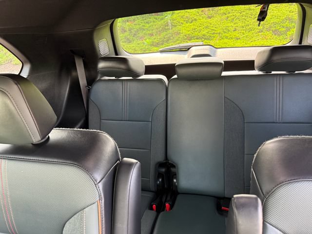 Used 2024 GMC Acadia AT4 AWD/4WD image 11