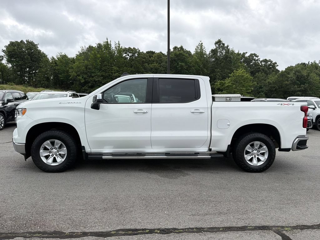 Used 2023 Chevrolet Silverado 1500 LT w/ Protection Package AWD/4WD image 2