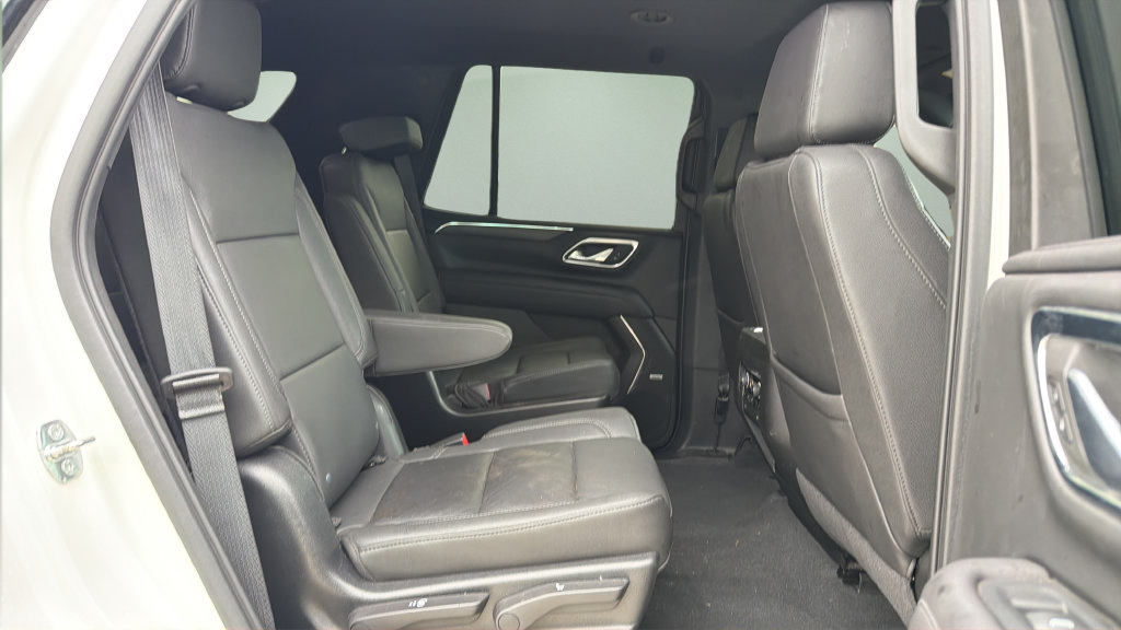 Used 2022 Chevrolet Tahoe LT w/ Luxury Package AWD/4WD image 14