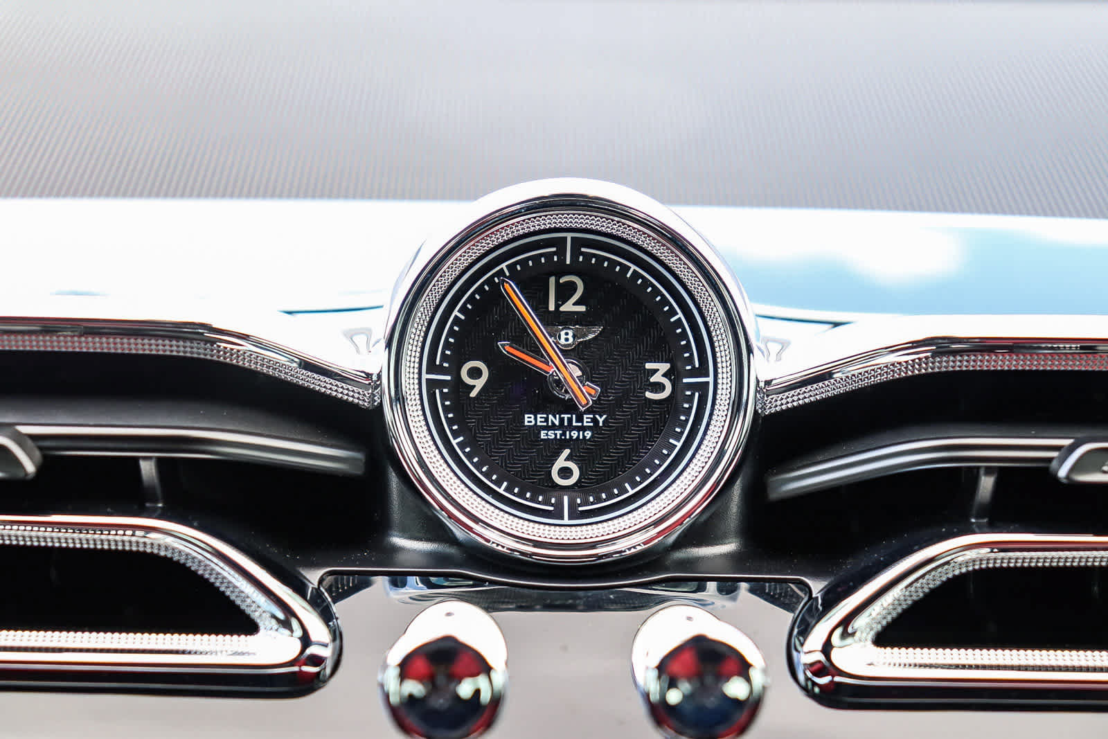 Used 2021 Bentley Bentayga AWD/4WD image 20