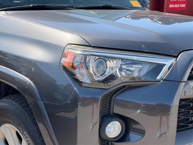 Used 2018 Toyota 4Runner SR5 Premium AWD/4WD image 29