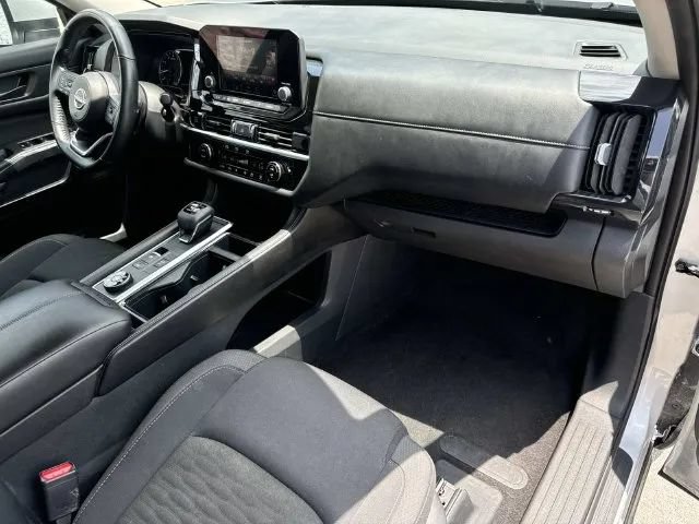 Certified 2025 Nissan Pathfinder SV AWD/4WD image 29