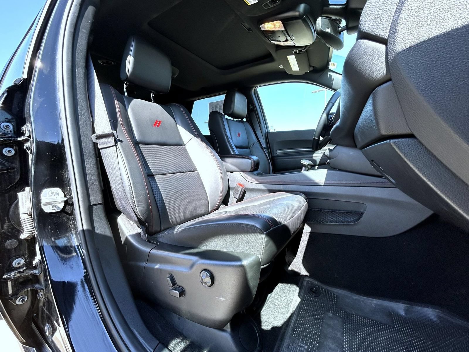 Used 2025 Dodge Durango GT AWD/4WD image 15