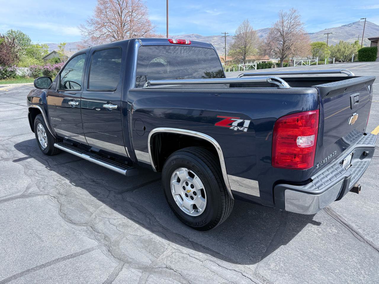Used 2010 Chevrolet Silverado 1500 LT image 3