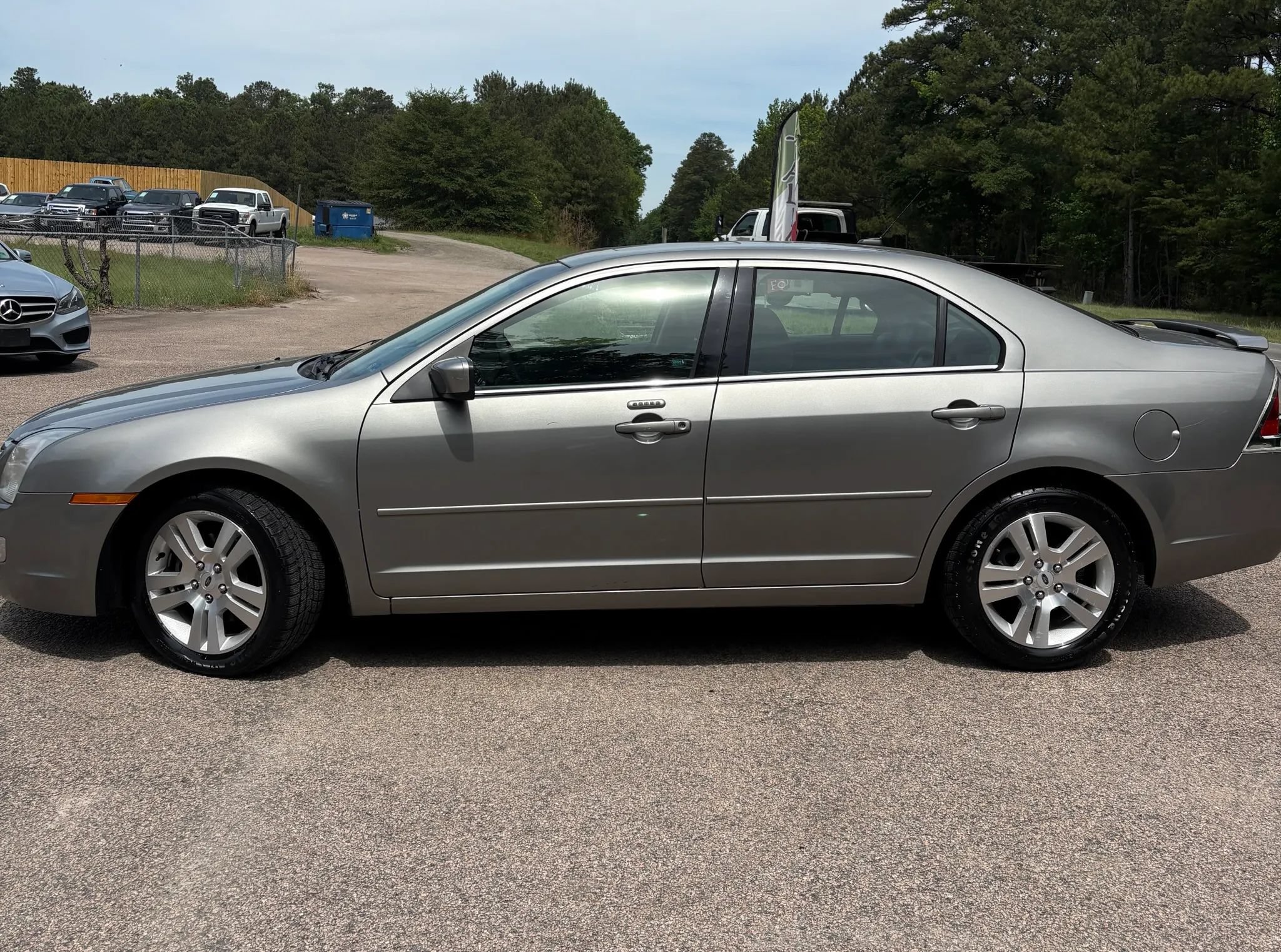 Used 2009 Ford Fusion SEL FWD image 43