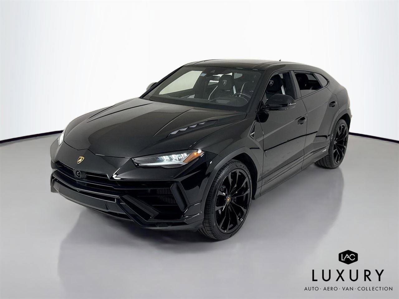 Used 2023 Lamborghini Urus S image 4