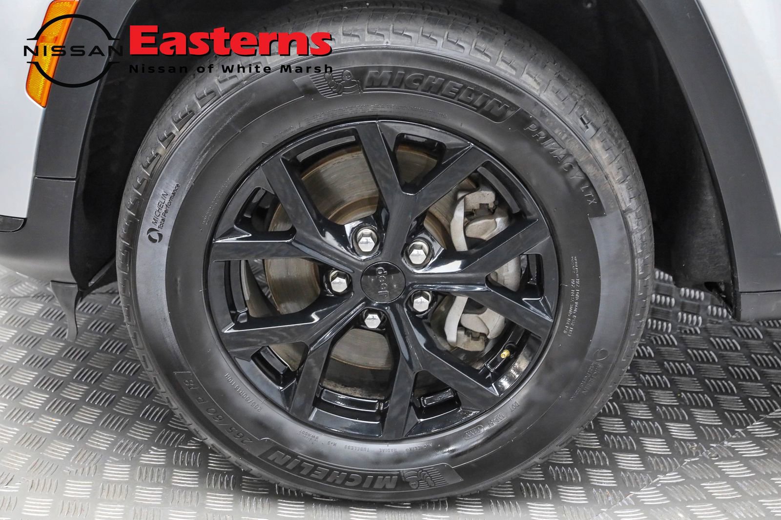 Used 2024 Jeep Grand Cherokee L Laredo image 40