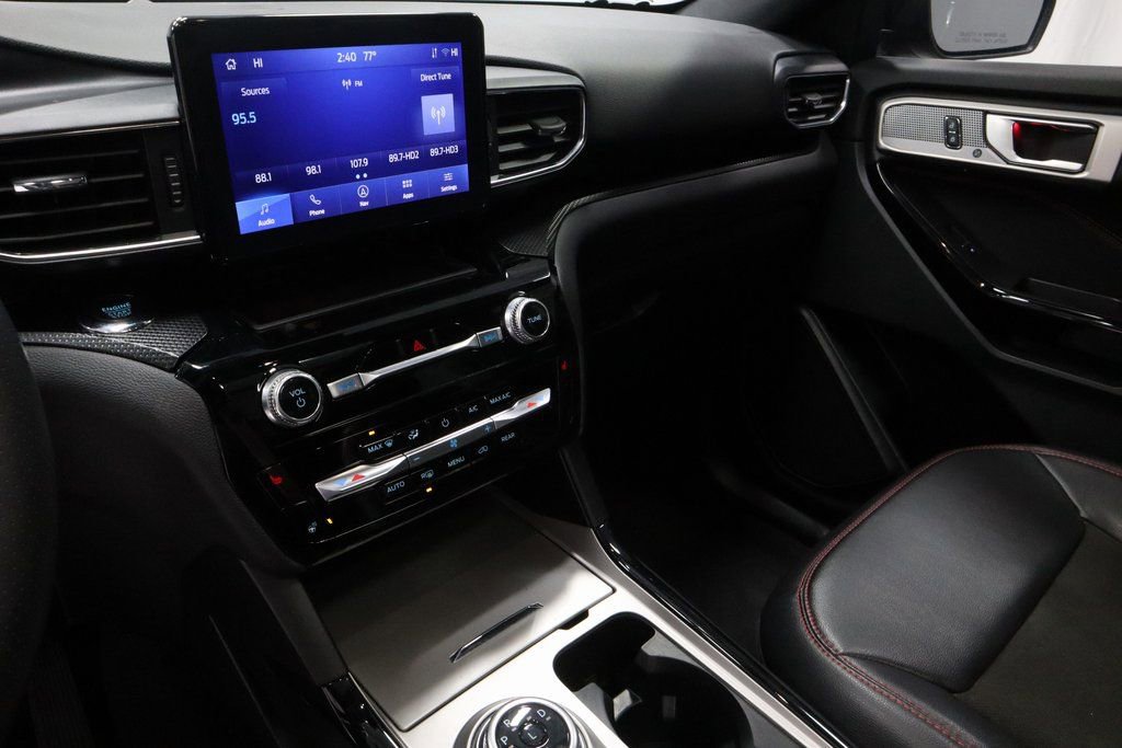 Certified 2024 Ford Explorer ST-Line w/ Class IV Trailer Tow Package image 31