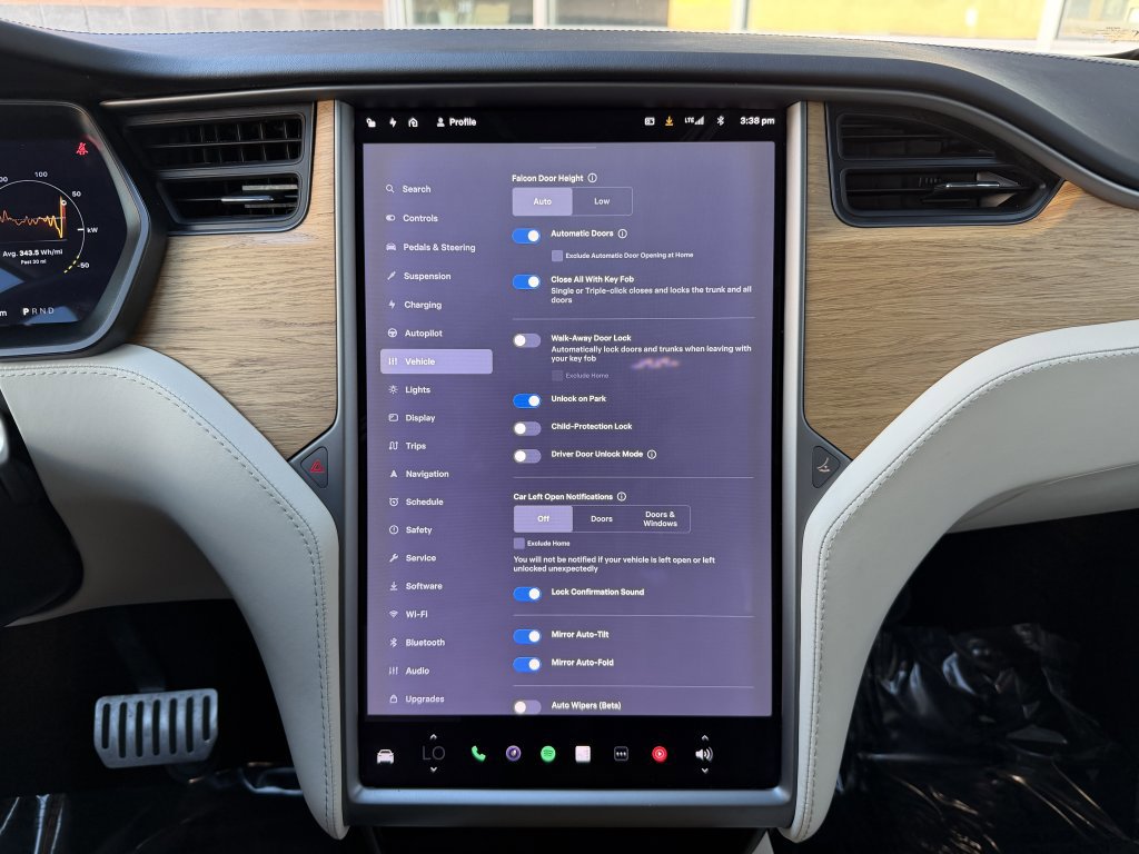 Used 2019 Tesla Model X 75D image 22