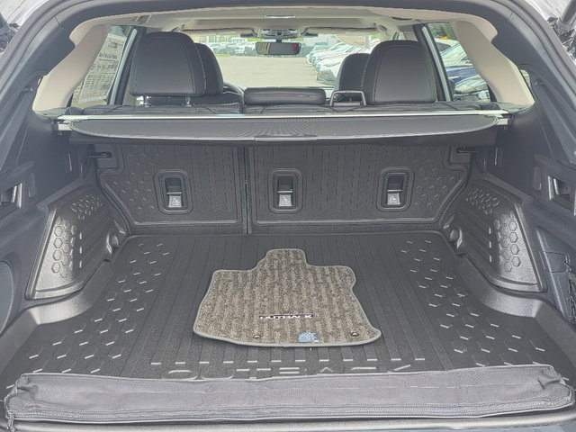 Used 2025 Subaru Outback Limited XT image 4