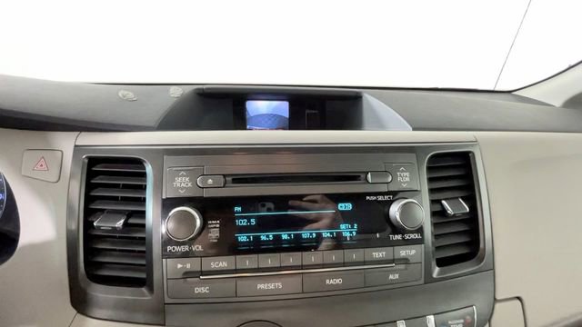 Used 2012 Toyota Sienna XLE FWD image 34