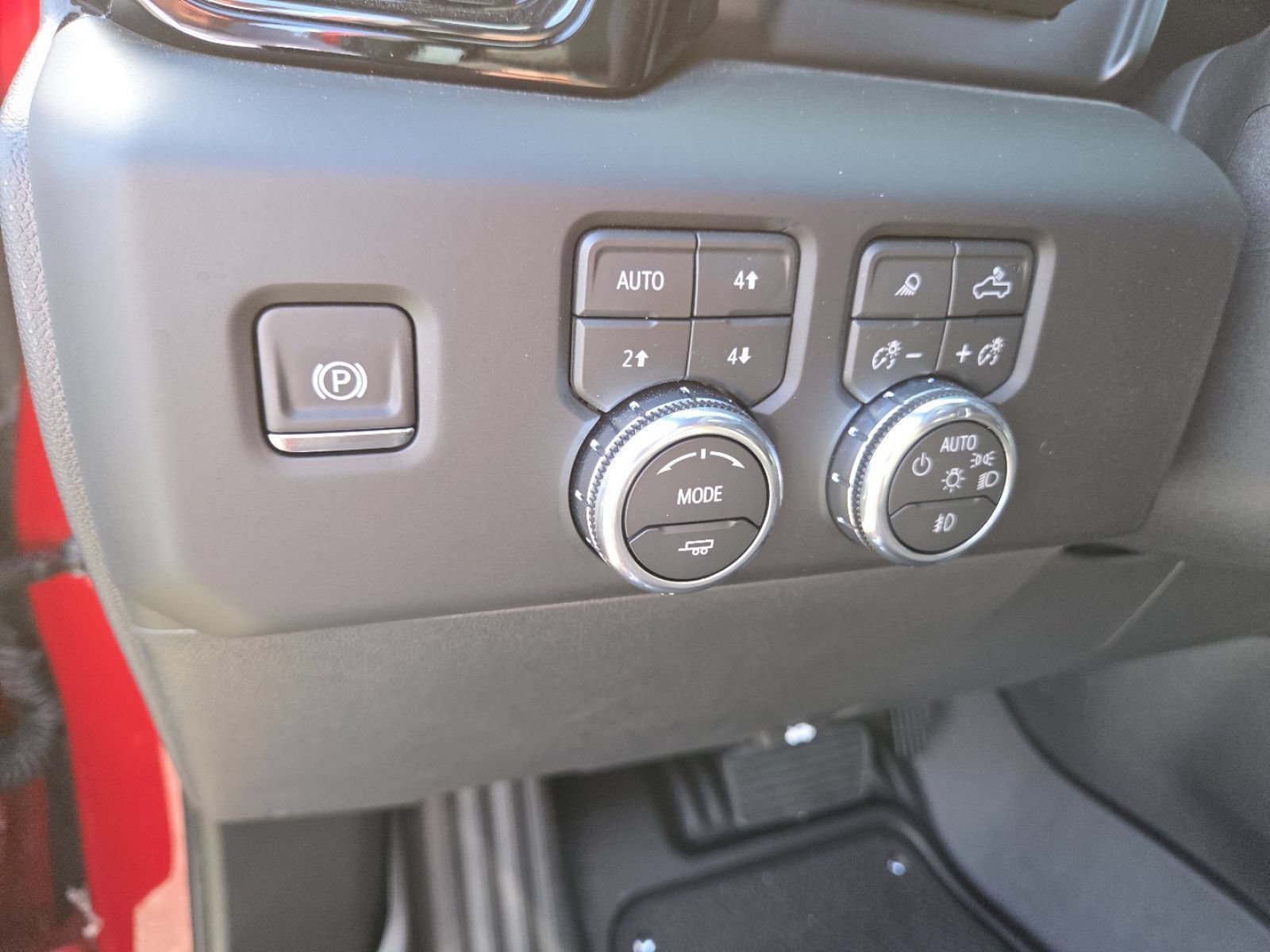 New 2026 GMC Sierra 1500 AT4 w/ AT4 Premium Package AWD/4WD image 6