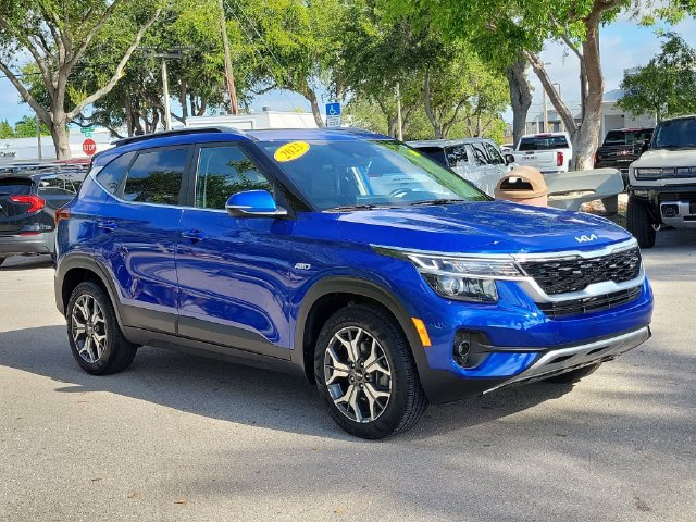 Used 2023 Kia Seltos EX AWD/4WD image 6