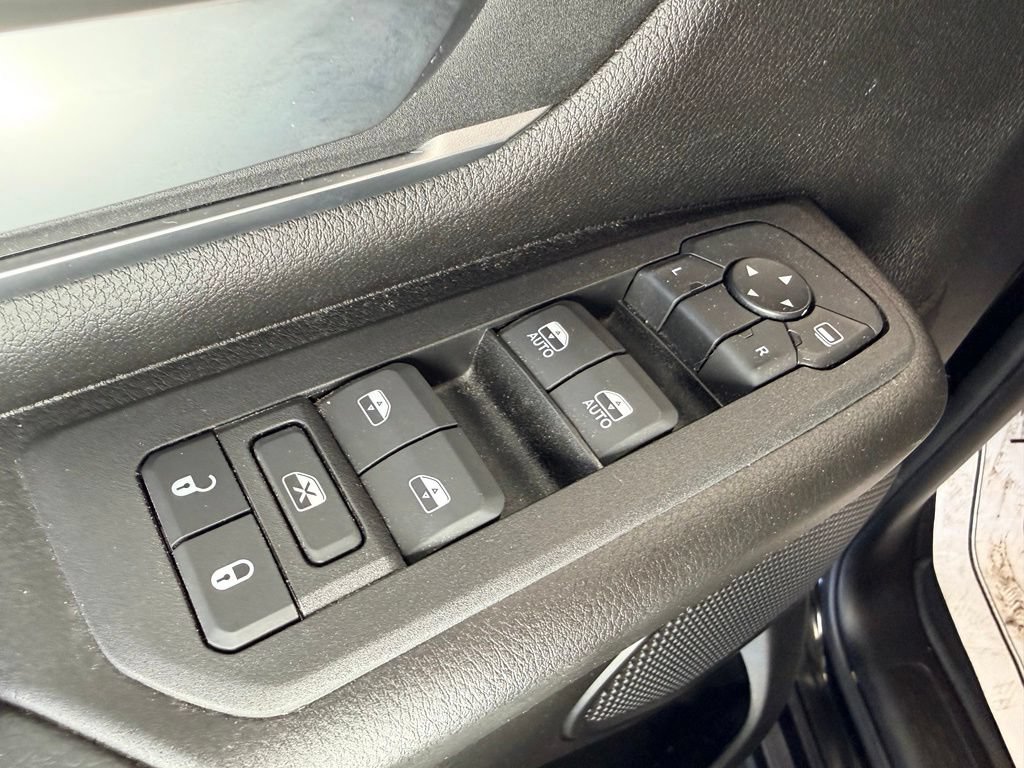 Used 2025 RAM 1500 Big Horn AWD/4WD image 17