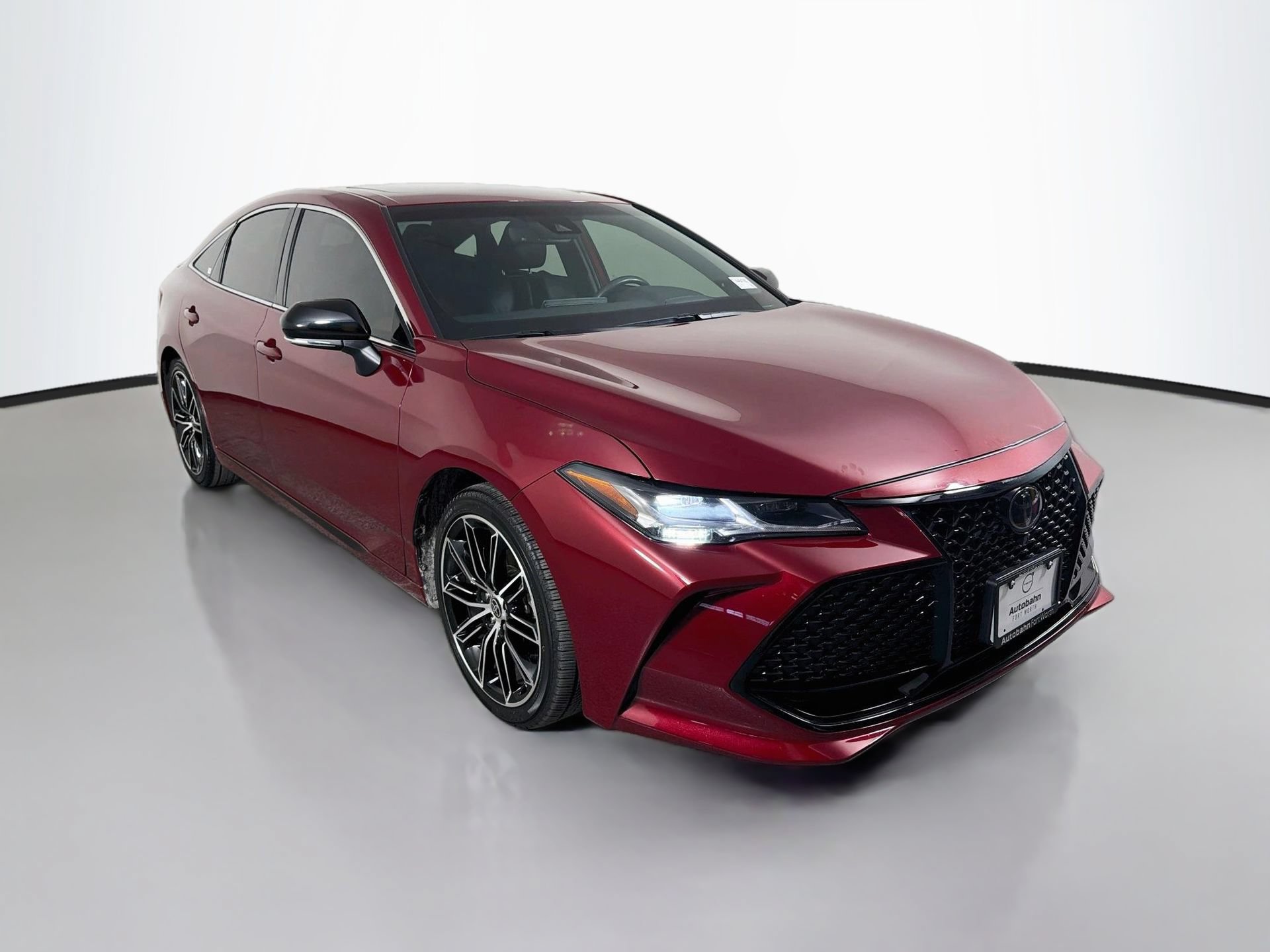 Used 2021 Toyota Avalon Touring FWD image 3