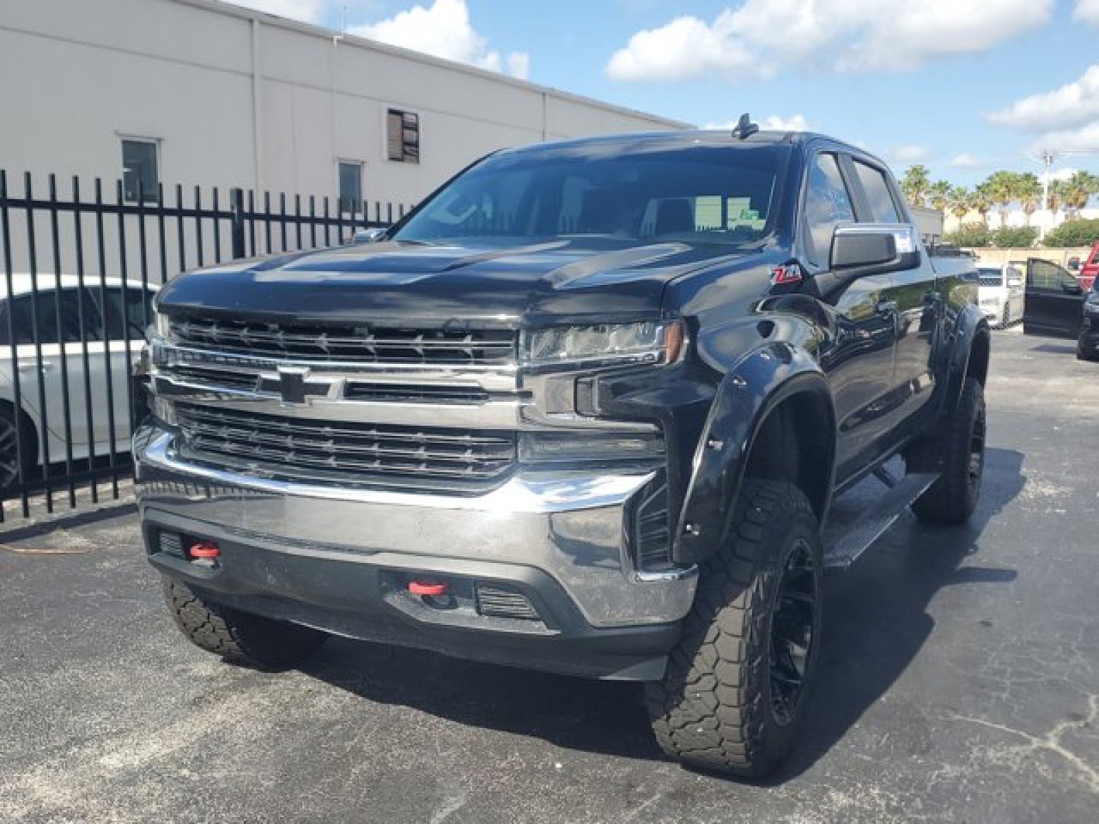 Used 2019 Chevrolet Silverado 1500 LT w/ All-Star Edition AWD/4WD image 3