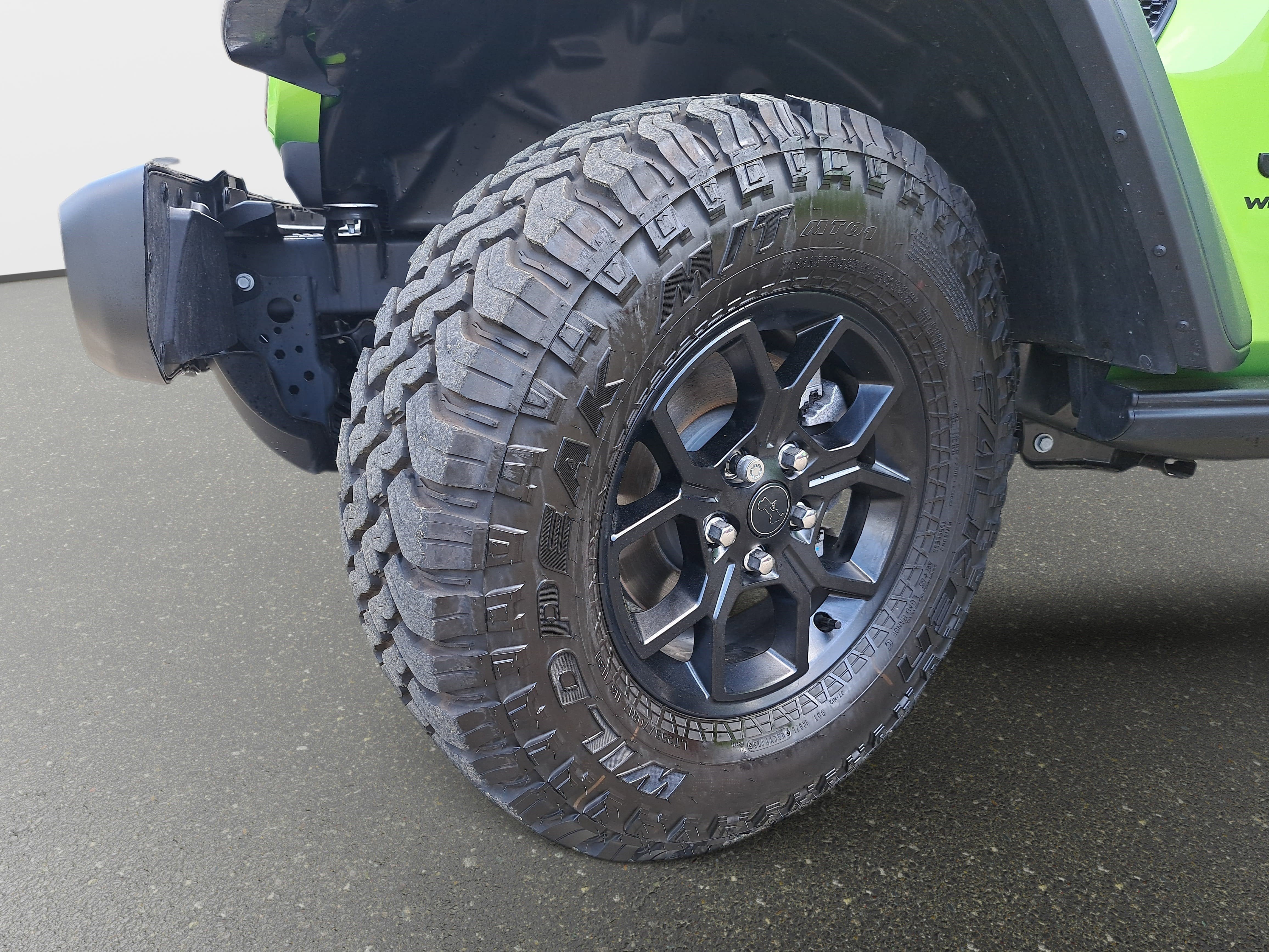 Used 2025 Jeep Wrangler Willys image 28