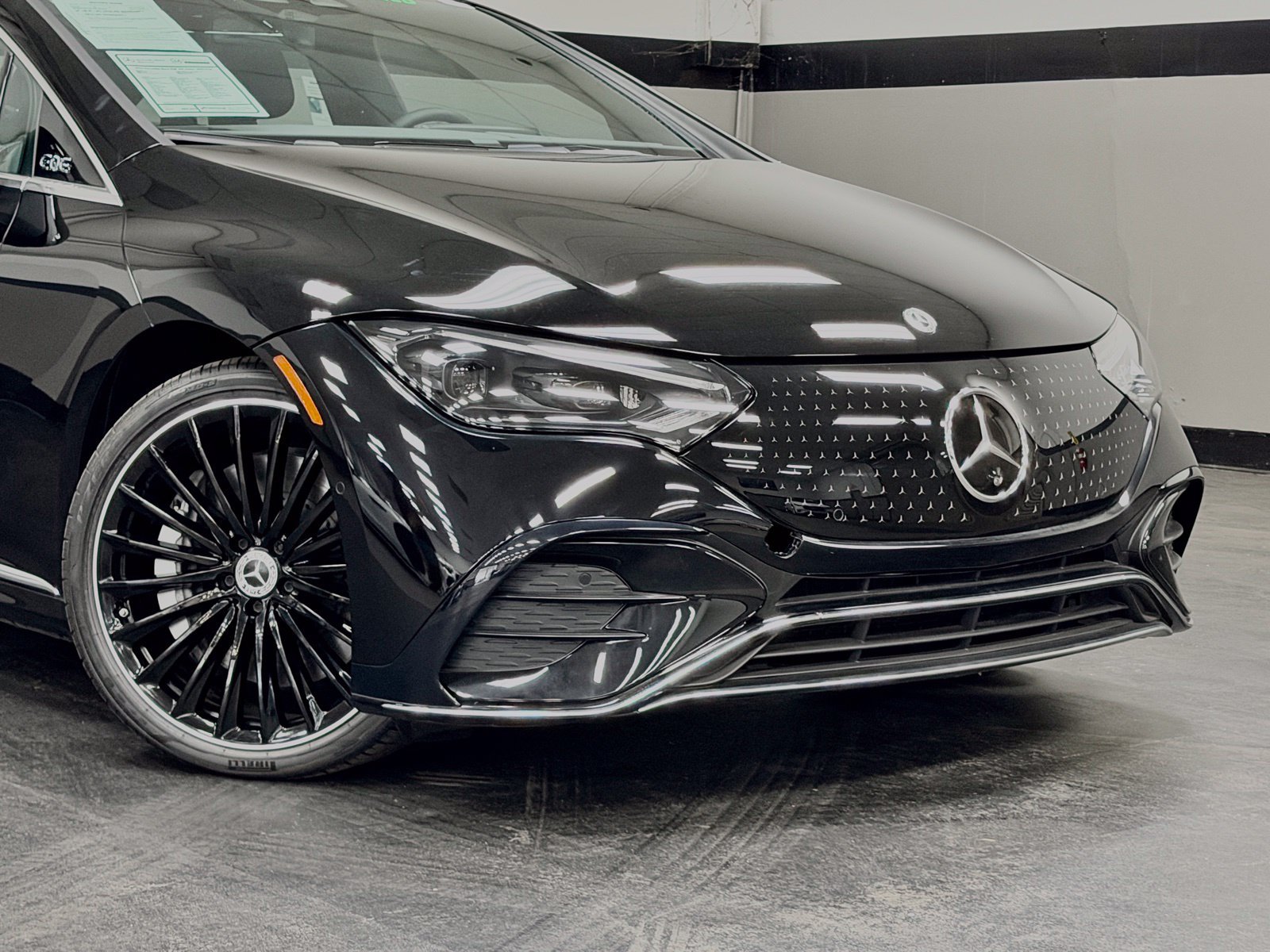 Used 2024 Mercedes-Benz EQE 350+ 4MATIC Sedan image 3