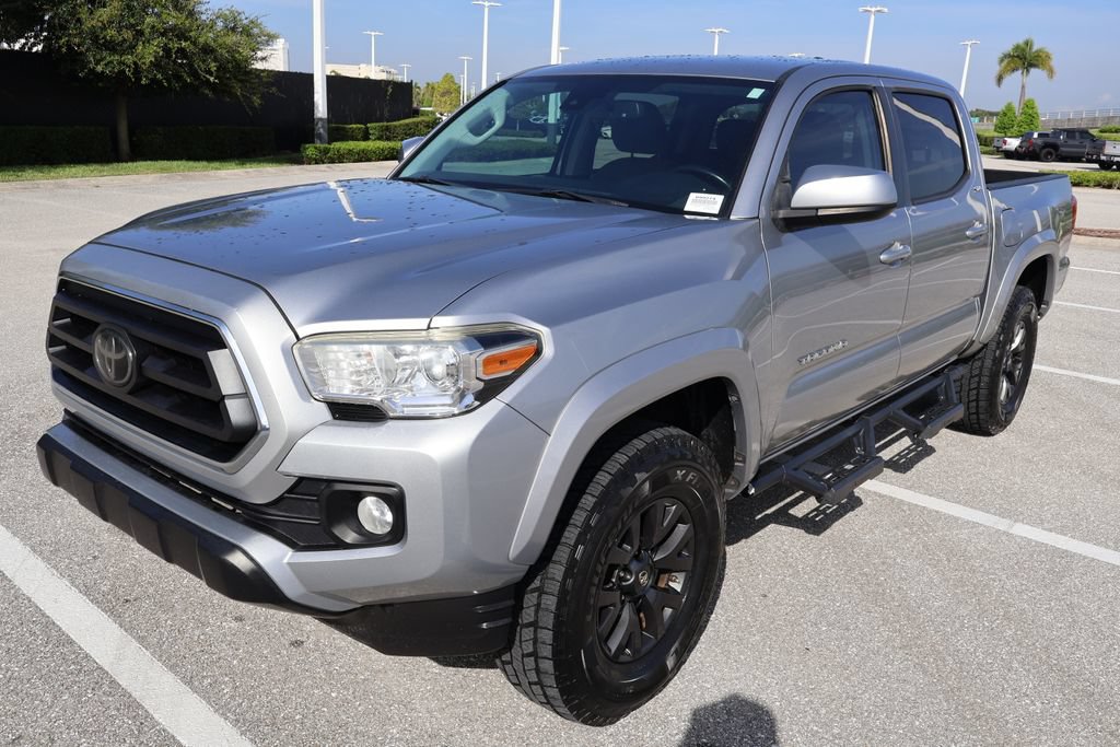 Used 2021 Toyota Tacoma SR5 RWD image 2
