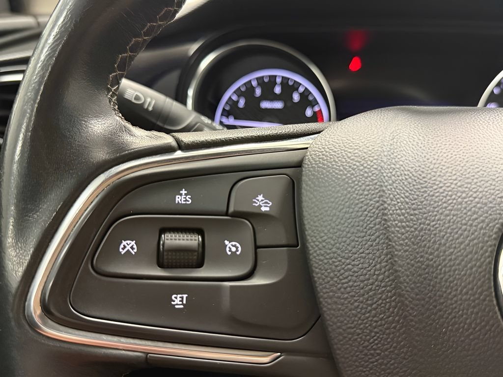Used 2021 Buick Encore GX Preferred w/ Sport Touring Package FWD image 16