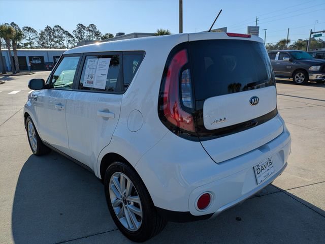 Used 2018 Kia Soul + image 6