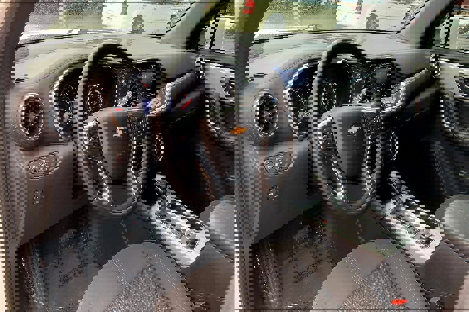 Used 2020 Chevrolet Blazer LT image 15