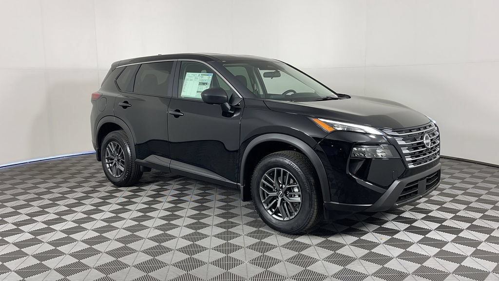 Used 2025 Nissan Rogue S FWD image 2