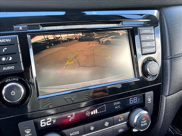 Used 2020 Nissan Rogue SV FWD image 21