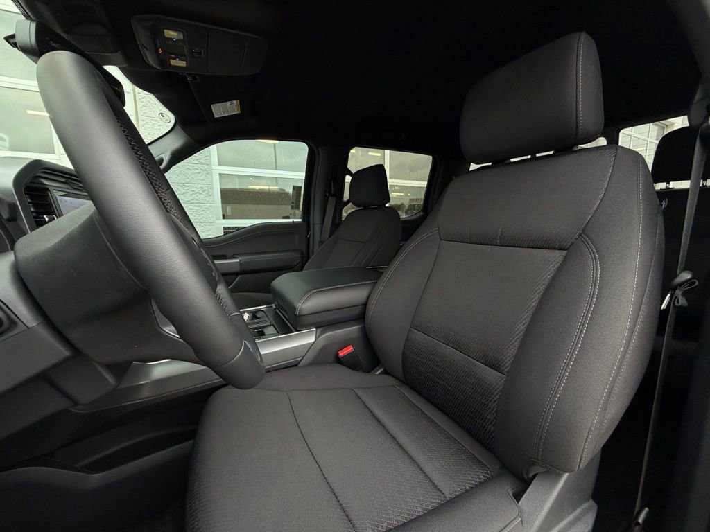 New 2026 Ford F150 XLT w/ Equipment Group 302A MID image 38