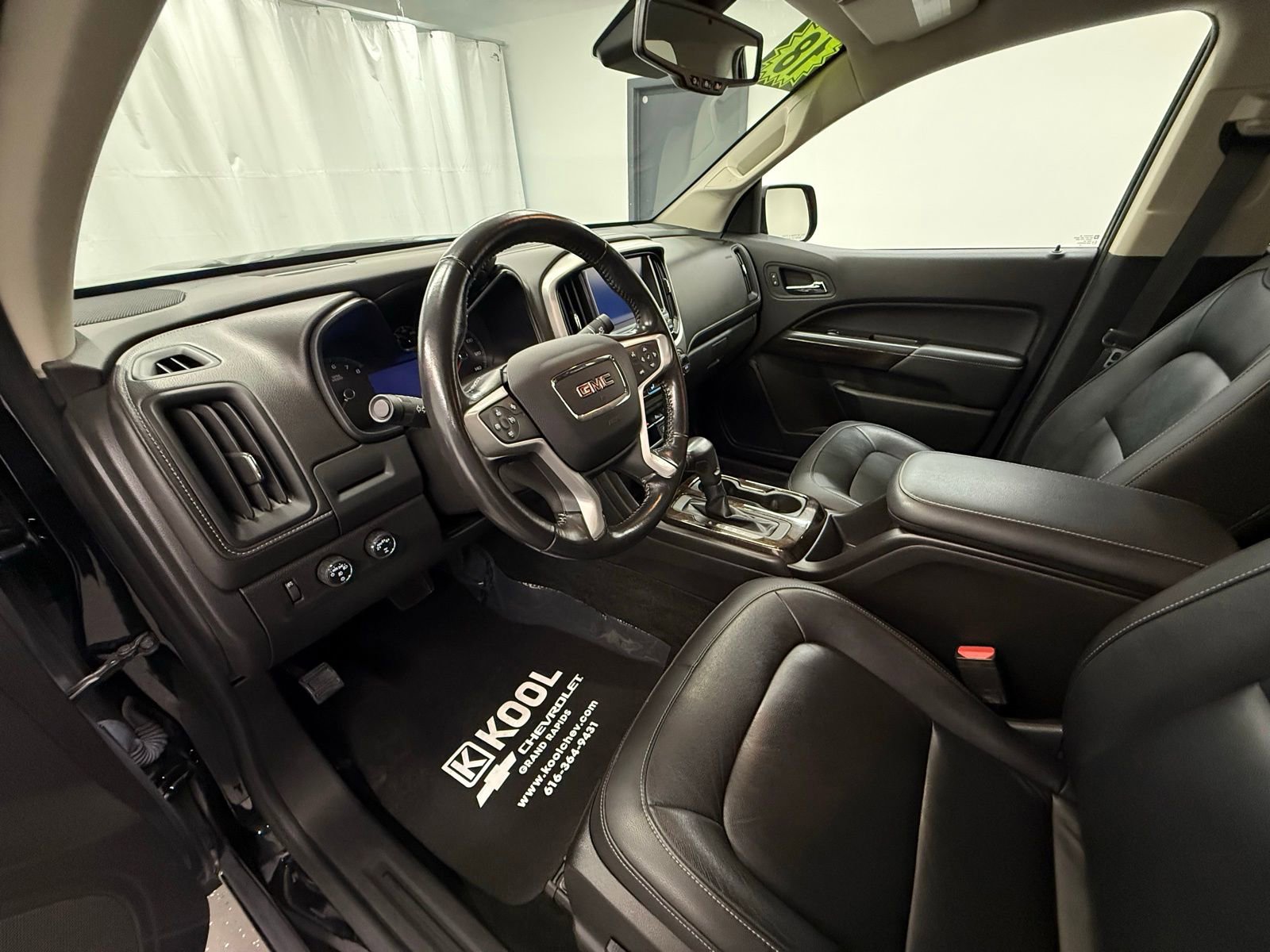 Used 2018 GMC Canyon SLT w/ Driver Alert Package image 11