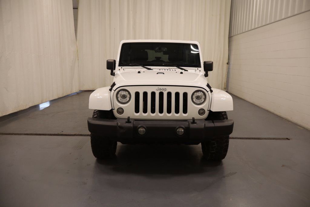 Certified 2017 Jeep Wrangler Unlimited Rubicon w/ Connectivity Group image 3