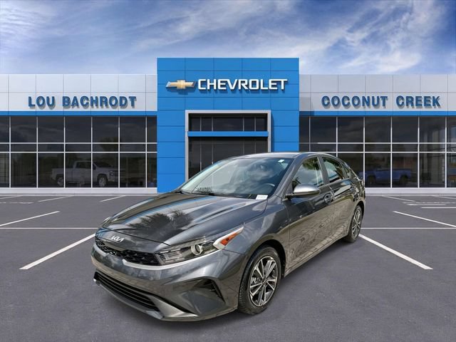 Used 2024 Kia Forte LXS FWD image 4