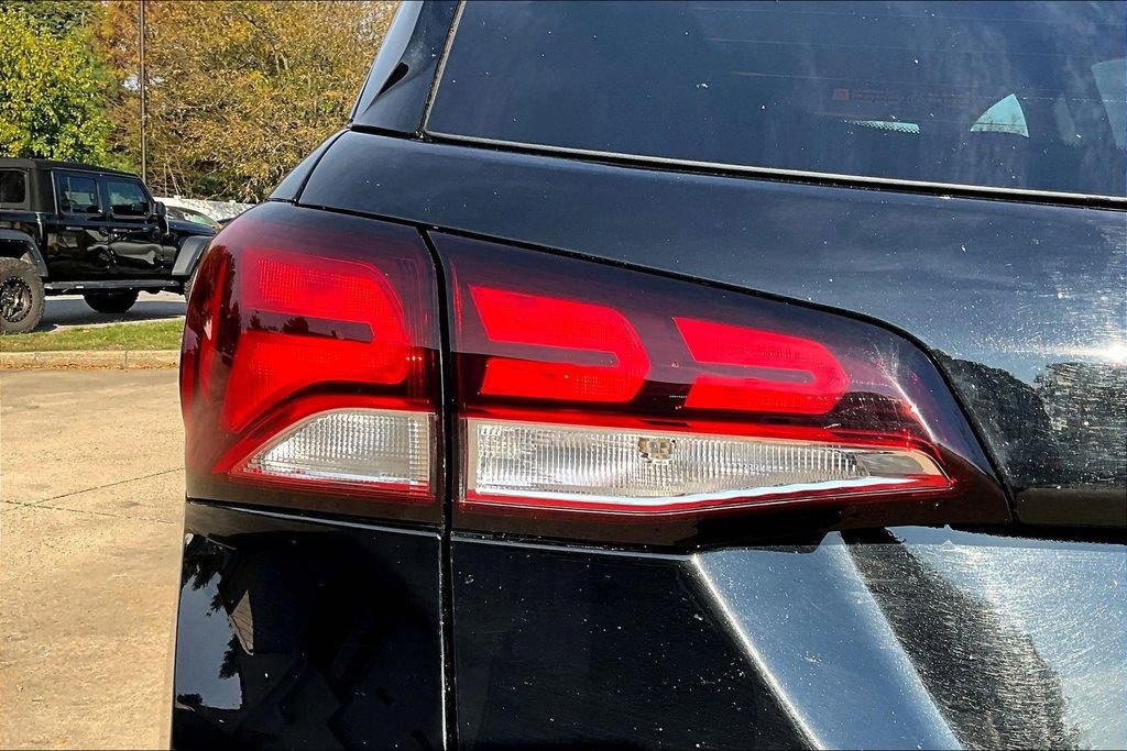 Used 2023 Chevrolet Equinox LT image 30