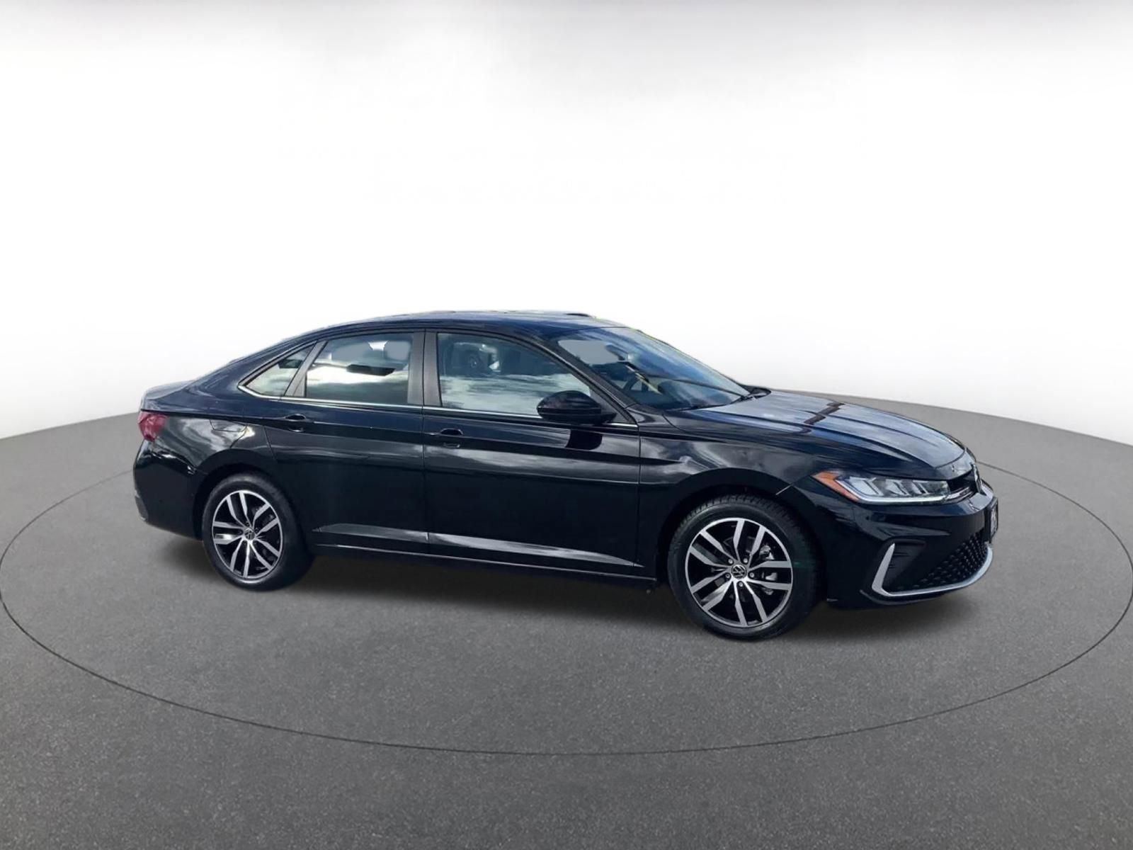 Used 2025 Volkswagen Jetta SE video 2