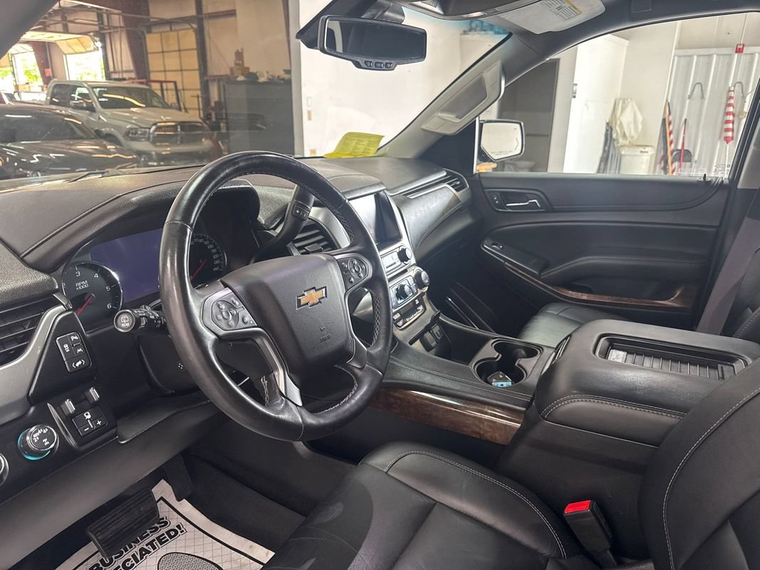 Used 2017 Chevrolet Tahoe LT w/ Luxury Package AWD/4WD image 8