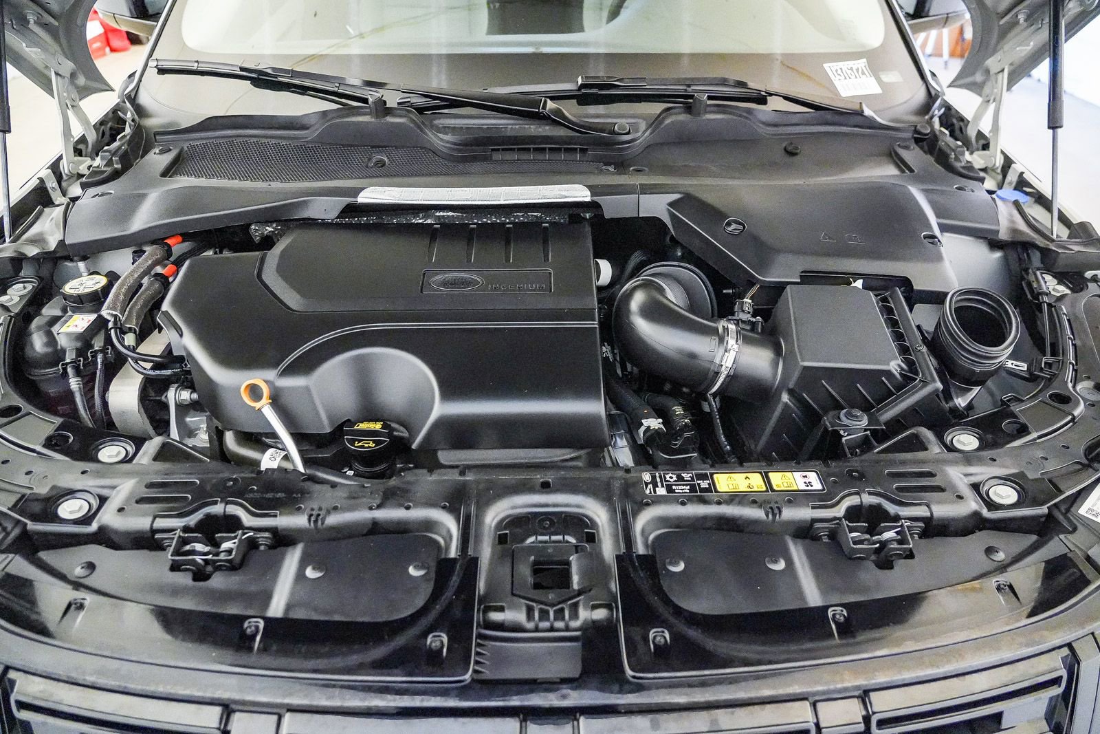 Used 2024 Land Rover Range Rover Evoque Dynamic SE AWD/4WD image 28