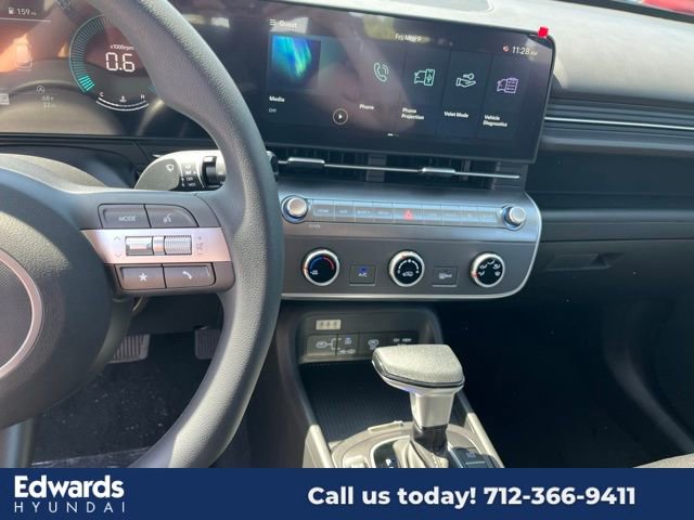 New 2025 Hyundai Kona SE image 14
