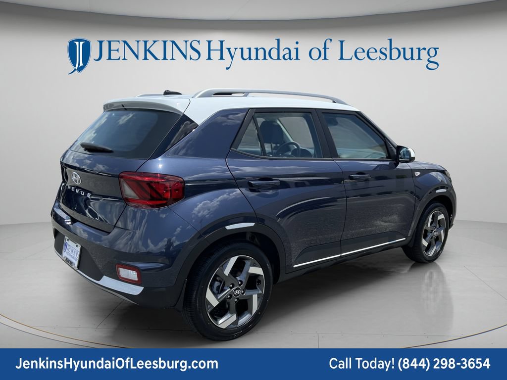 New 2026 Hyundai Venue SEL FWD image 5