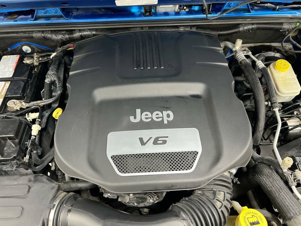 Used 2016 Jeep Wrangler Unlimited Sport w/ Quick Order Package 24S AWD/4WD image 22